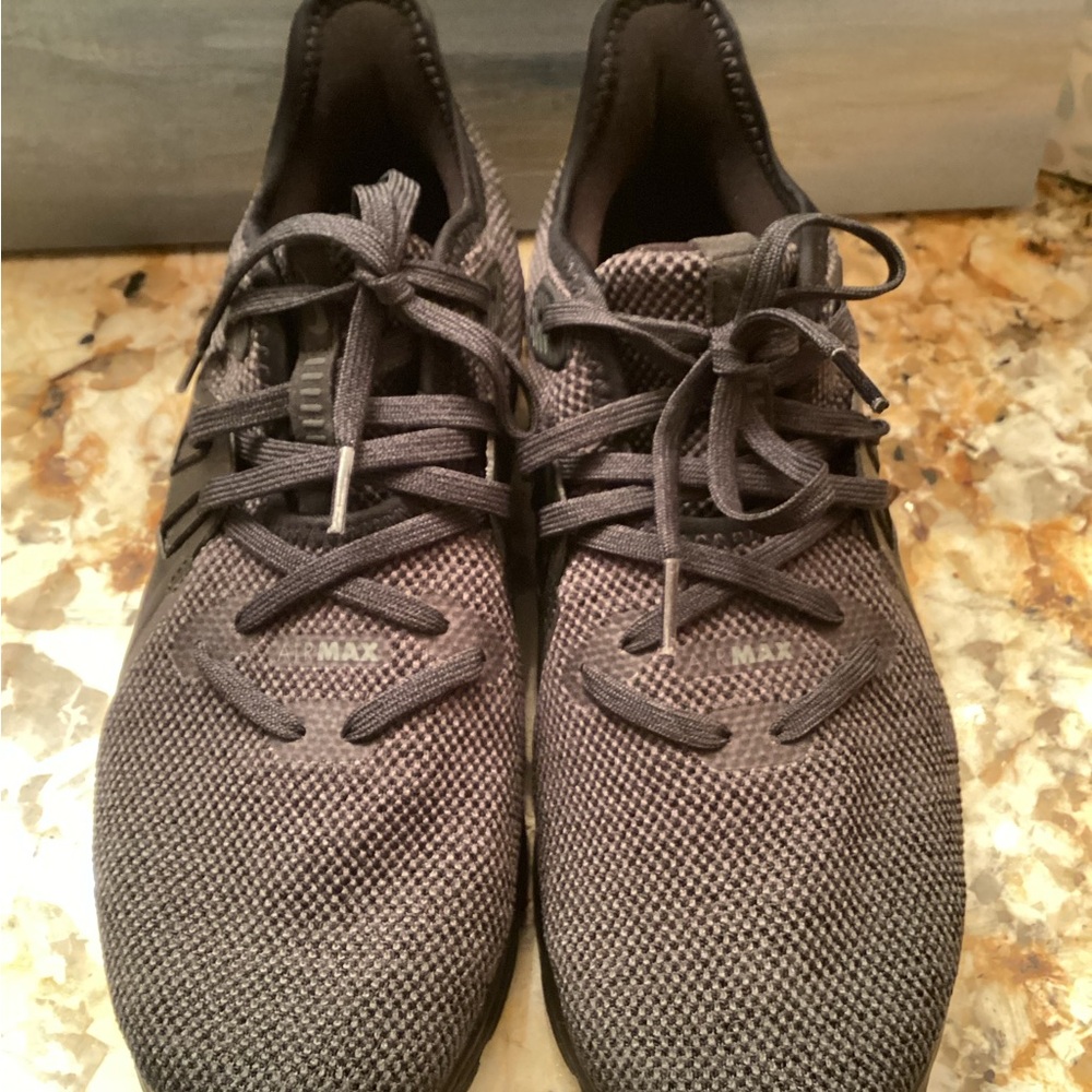 Women’s Nike Airmax Black Athletic Shoes Size 7